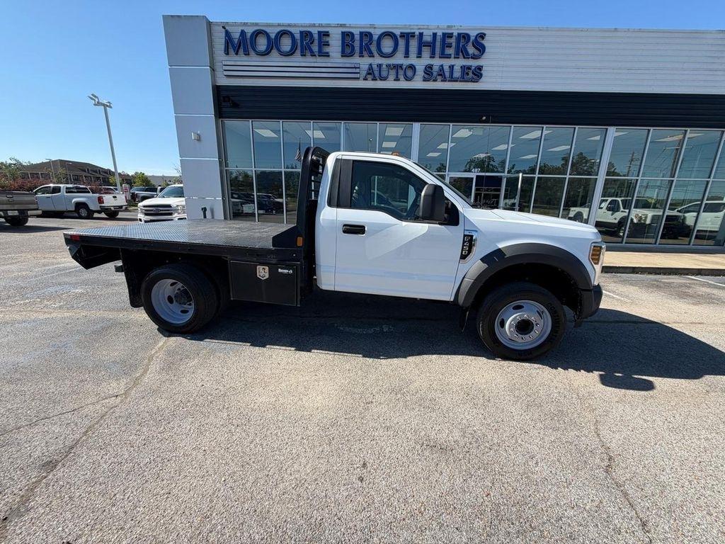 2018 Ford Super Duty F-450 DRW XLT 2WD Reg Cab 145" WB 60" CA