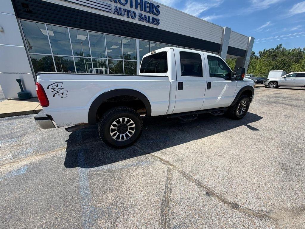 Ford Super Duty F-350 SRW XLT 4WD Crew Cab 8' Box 2014