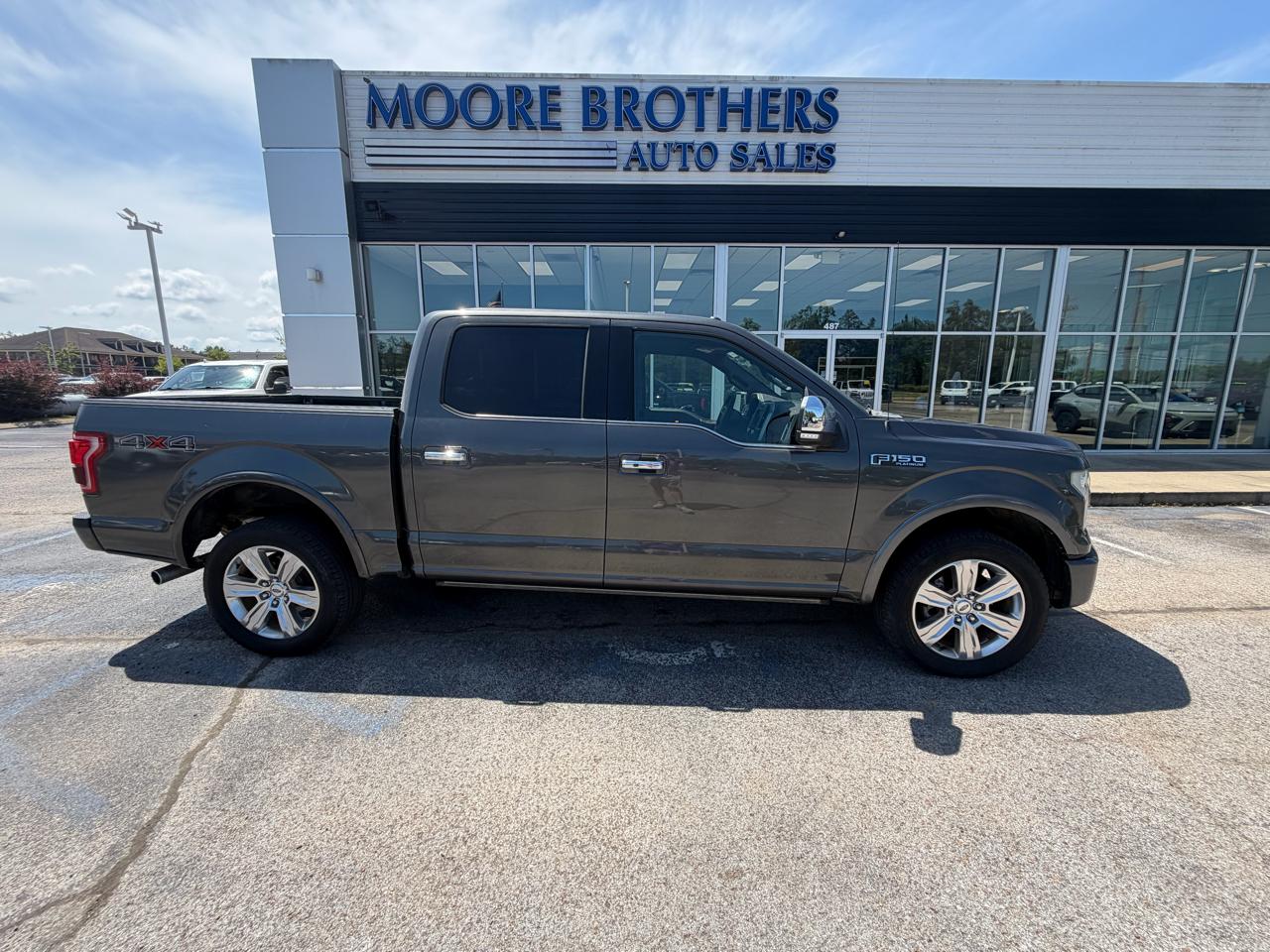 2015 Ford F-150 Platinum SuperCrew 5.5-ft. Bed 4WD
