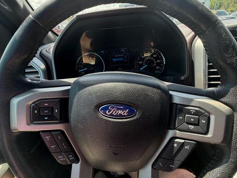 Ford F-150 Platinum SuperCrew 5.5-ft. Bed 4WD 2015