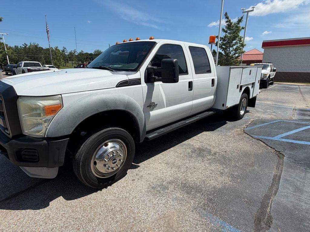 Ford Super Duty F-550 DRW 2WD Crew Cab 176" WB 60" CA XL 2012