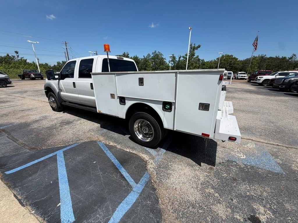 Ford Super Duty F-550 DRW 2WD Crew Cab 176" WB 60" CA XL 2012