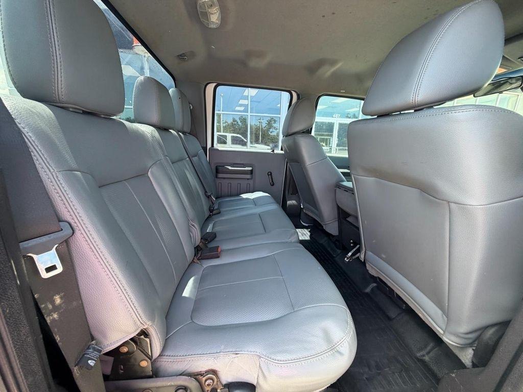 Ford Super Duty F-550 DRW 2WD Crew Cab 176" WB 60" CA XL 2012