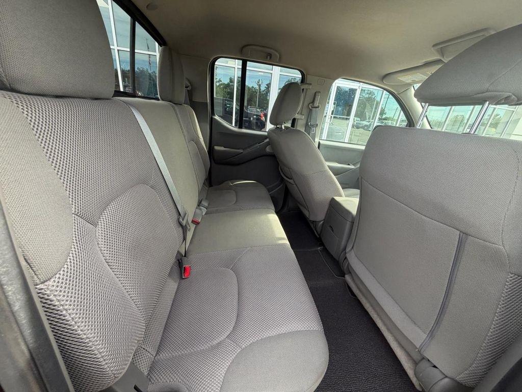 Nissan Frontier Crew Cab 4x4 SV Auto 2020