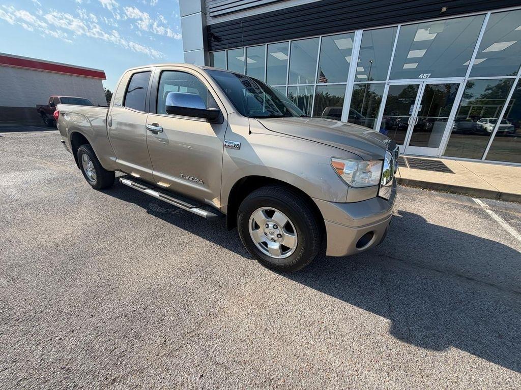 Toyota Tundra 2WD Double 145.7" 5.7L V8 LTD (Natl 2007