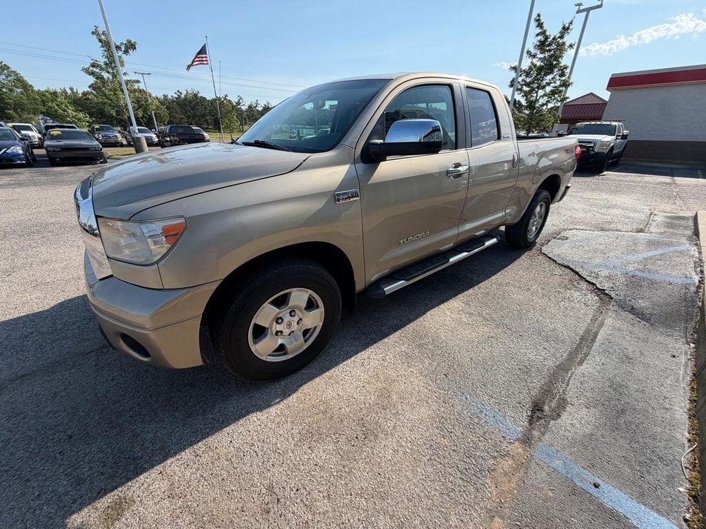 Toyota Tundra 2WD Double 145.7" 5.7L V8 LTD (Natl 2007