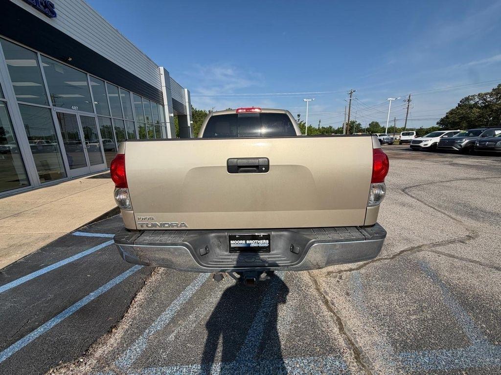 Toyota Tundra 2WD Double 145.7" 5.7L V8 LTD (Natl 2007