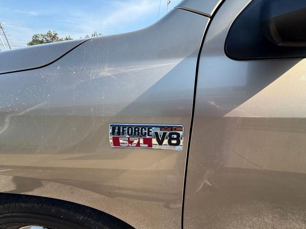 Toyota Tundra 2WD Double 145.7" 5.7L V8 LTD (Natl 2007