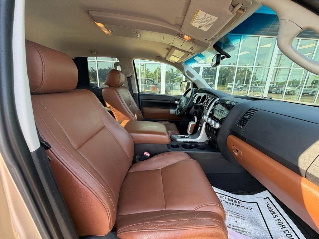 Toyota Tundra 2WD Double 145.7" 5.7L V8 LTD (Natl 2007
