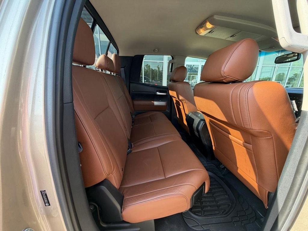 Toyota Tundra 2WD Double 145.7" 5.7L V8 LTD (Natl 2007