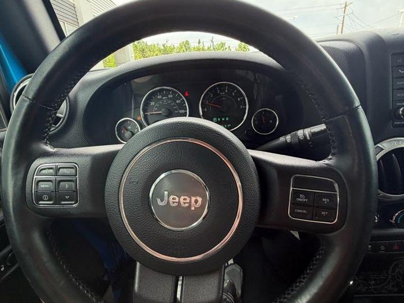 Jeep Wrangler 4WD 2dr Rubicon 2015
