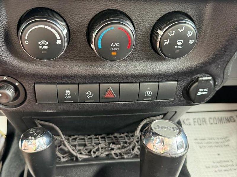 Jeep Wrangler 4WD 2dr Rubicon 2015