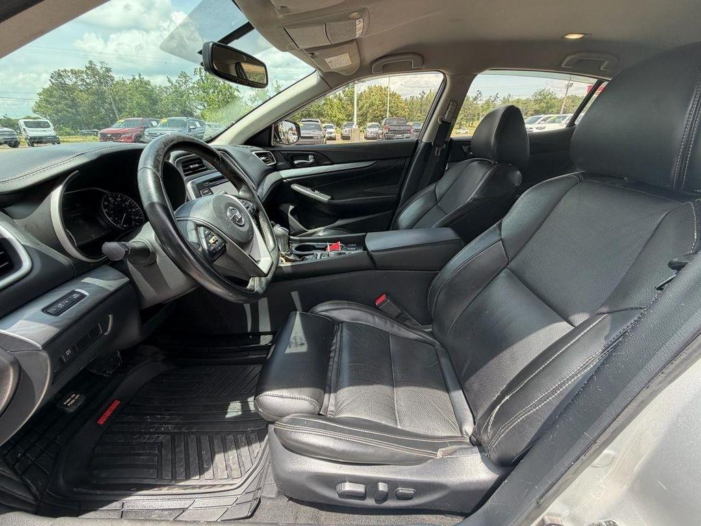 Nissan Maxima SV 3.5L *Ltd Avail* 2017