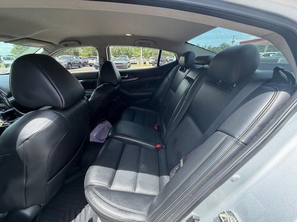 Nissan Maxima SV 3.5L *Ltd Avail* 2017