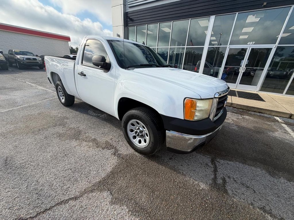 GMC Sierra 1500 2WD Reg Cab 119.0" Work Truck 2011