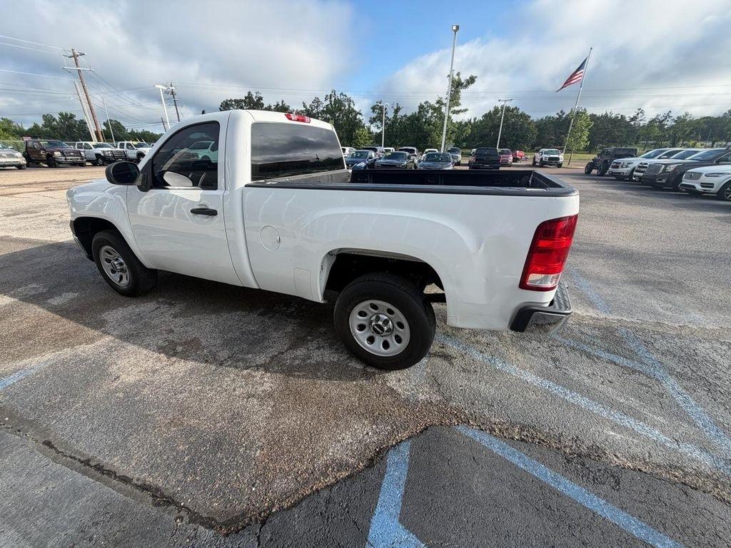 GMC Sierra 1500 2WD Reg Cab 119.0" Work Truck 2011