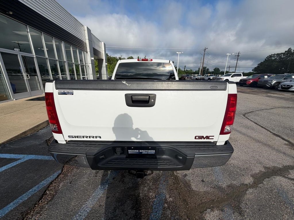 GMC Sierra 1500 2WD Reg Cab 119.0" Work Truck 2011
