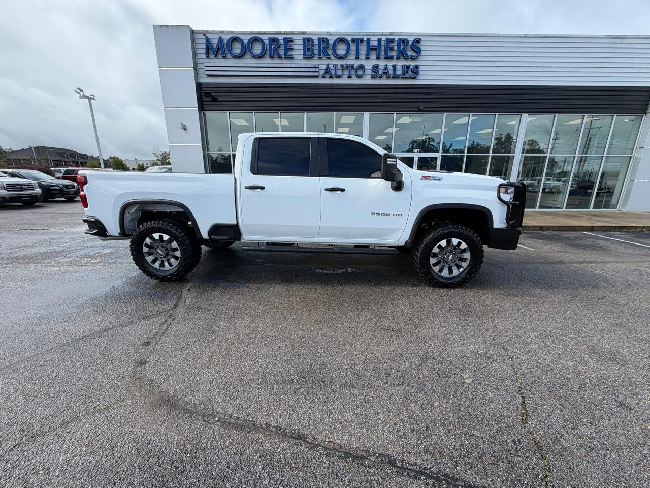 2025 Chevrolet Silverado 2500HD 4WD Crew Cab 159" Custom