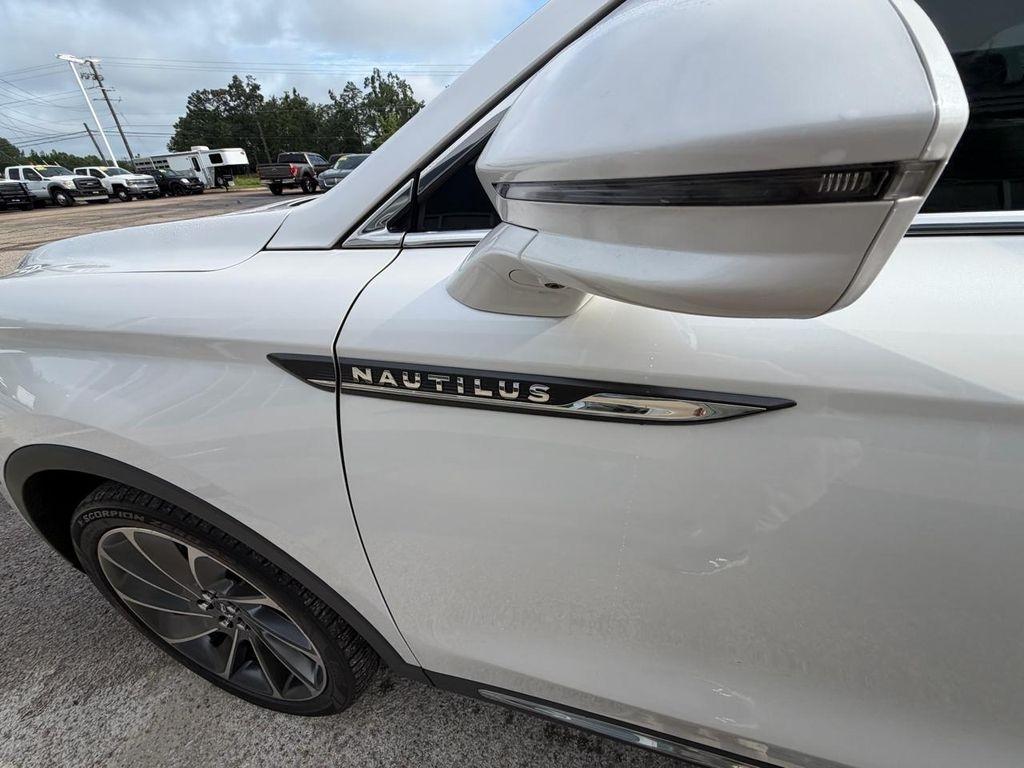 Lincoln Nautilus Reserve AWD 2019