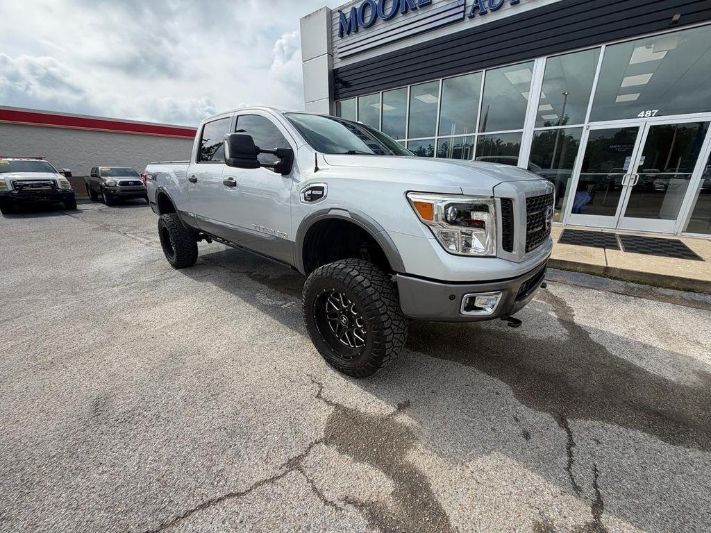 Nissan Titan XD 4x4 Diesel Crew Cab PRO-4X 2018
