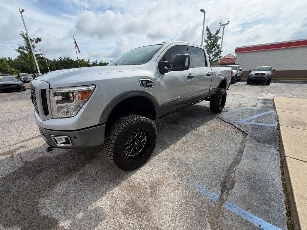 Nissan Titan XD 4x4 Diesel Crew Cab PRO-4X 2018