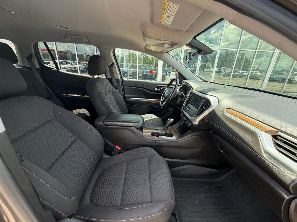 GMC Acadia FWD 4dr SLE w/SLE-1 2019