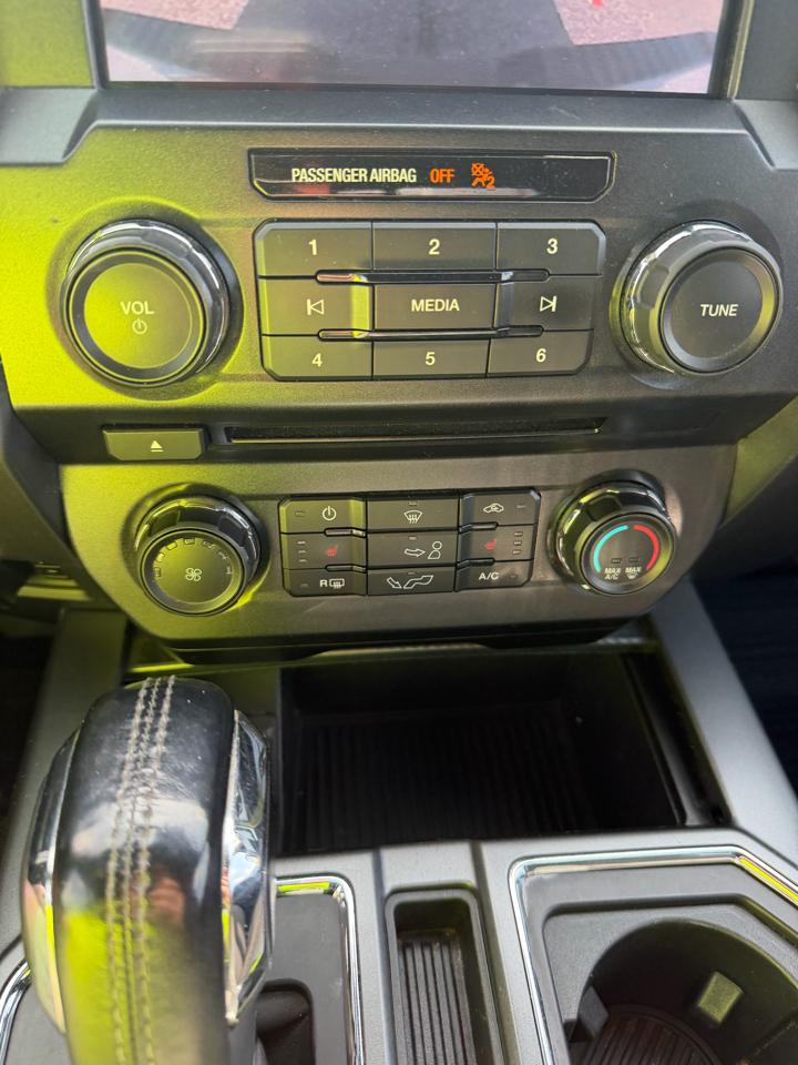 Ford F-150 STX 4WD SuperCrew 5.5' Box 2022
