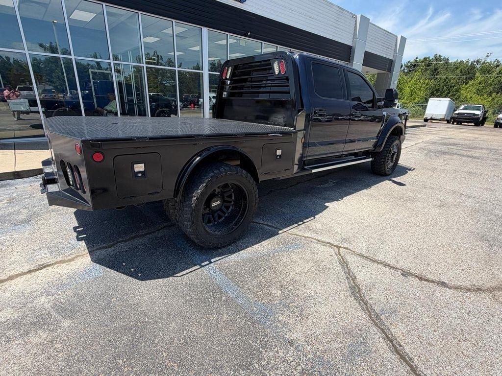Ford Super Duty F-450 DRW Lariat 4WD Crew Cab 8' Box 2022