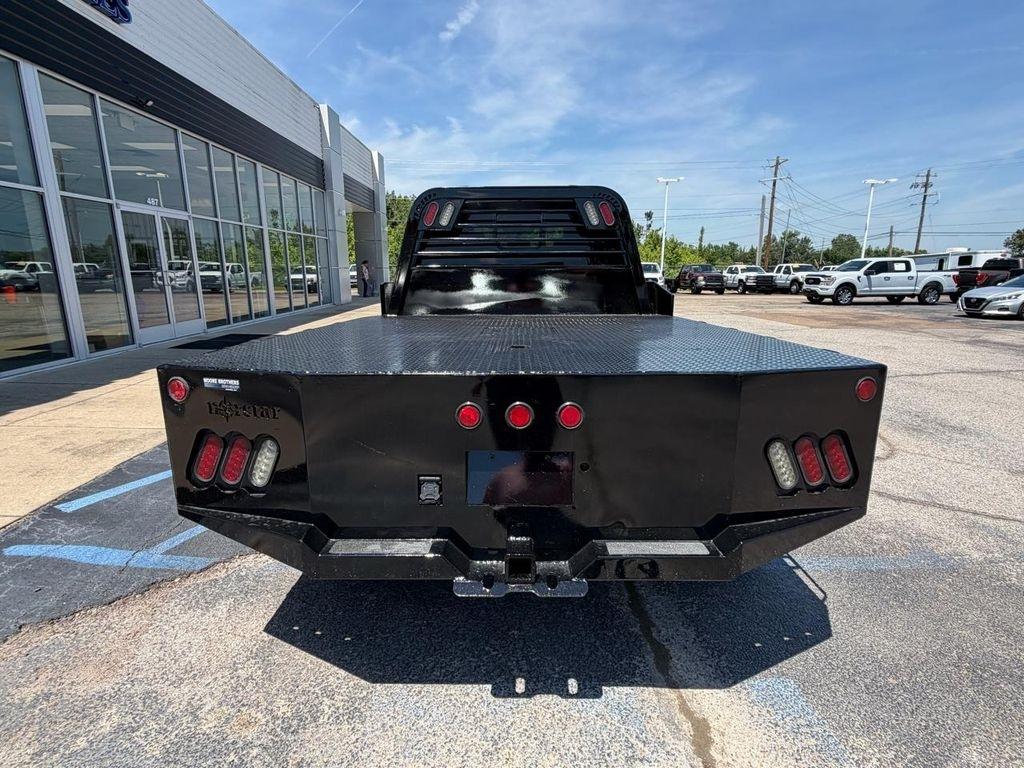 Ford Super Duty F-450 DRW Lariat 4WD Crew Cab 8' Box 2022