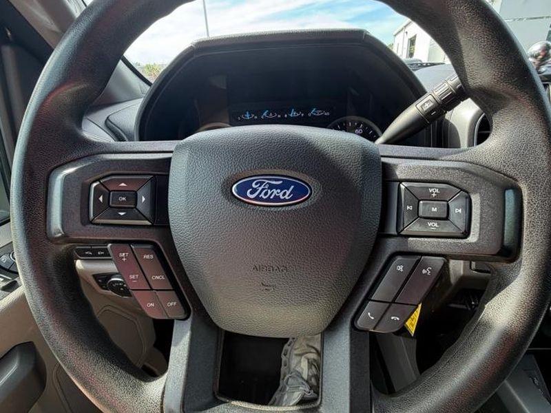 Ford Super Duty F-250 SRW XLT 4WD Crew Cab 8' Box 2019