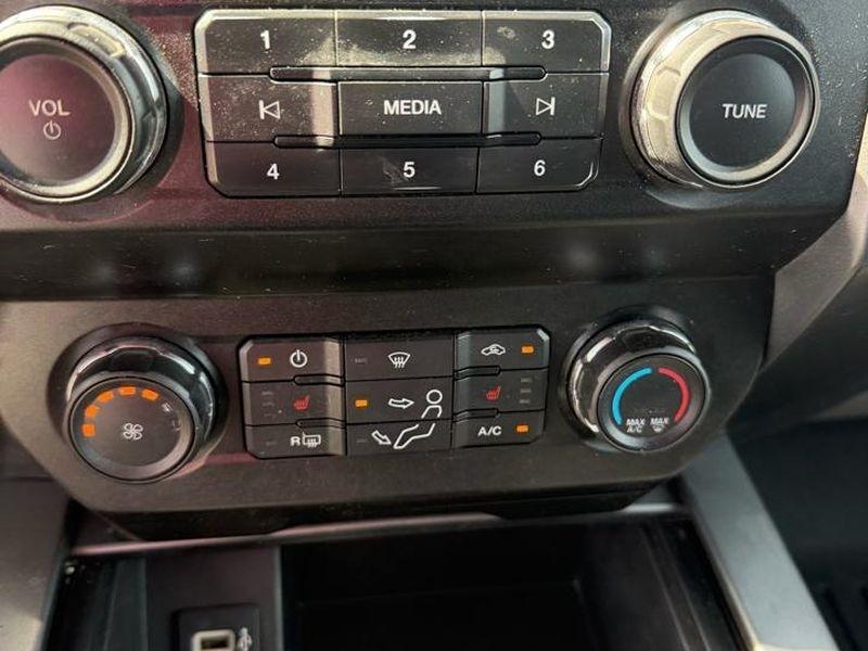 Ford Super Duty F-250 SRW XLT 4WD Crew Cab 8' Box 2019