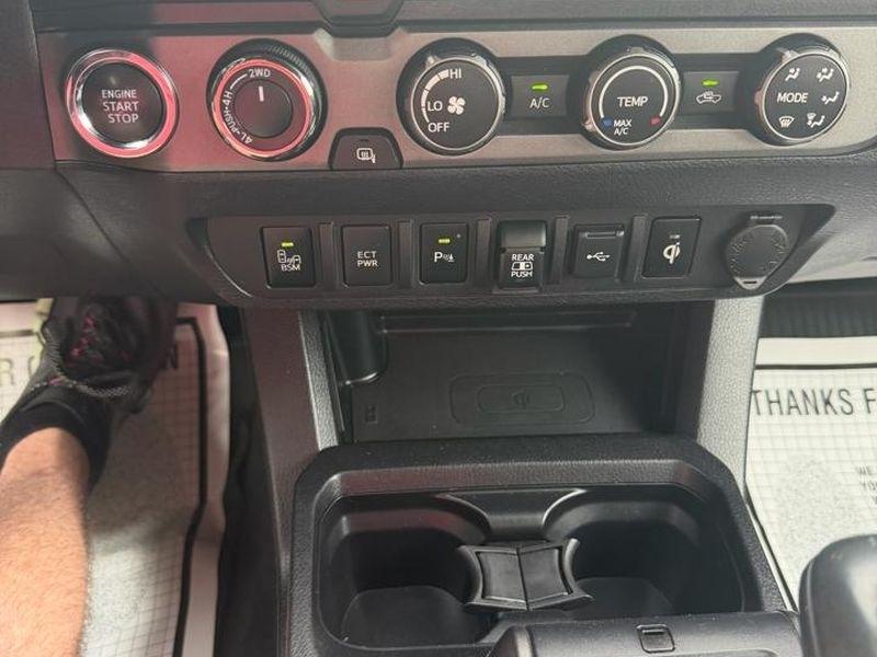 Toyota Tacoma 4WD TRD Off Road Double Cab 5' Bed V6 MT (Natl) 2020