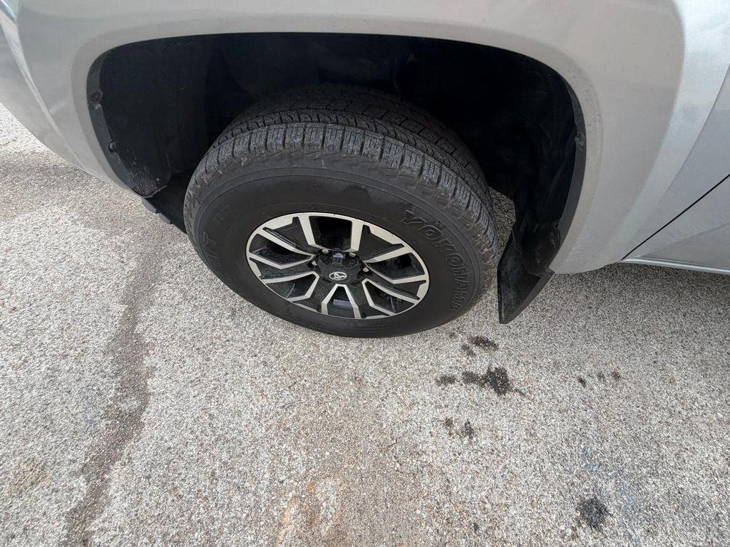Toyota Tacoma 4WD TRD Off Road Double Cab 5' Bed V6 MT (Natl) 2020