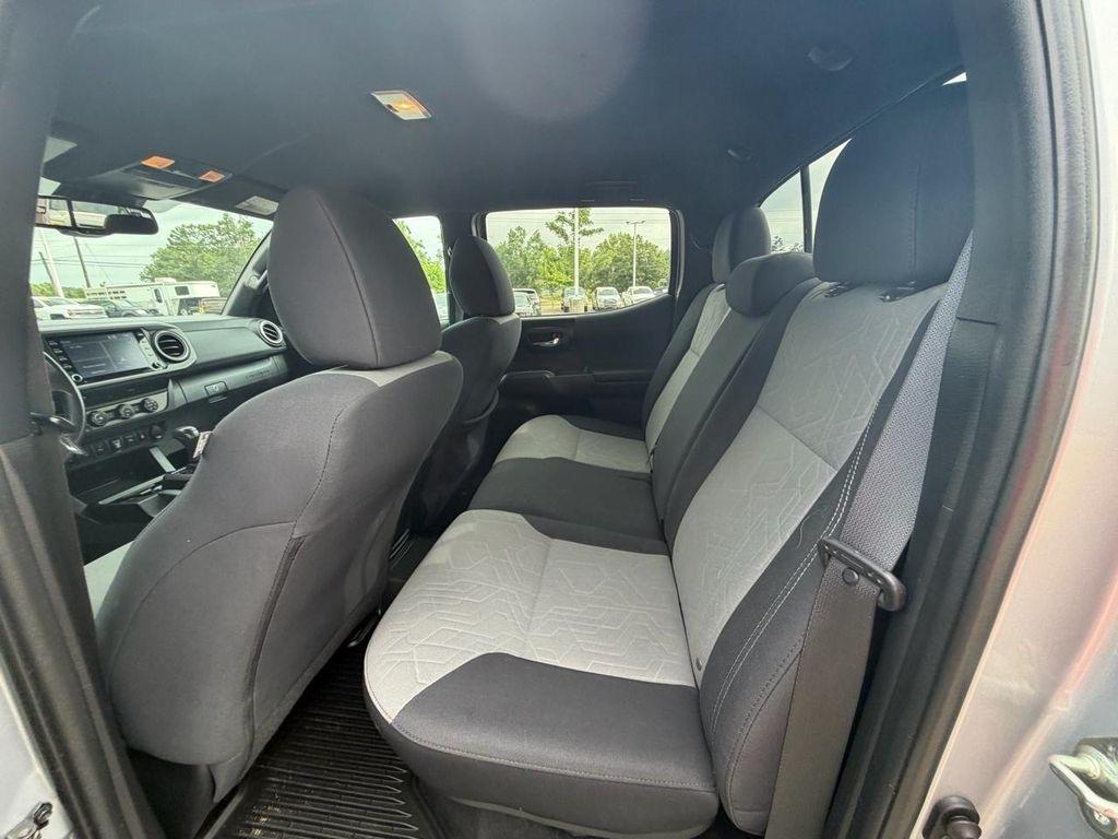 Toyota Tacoma 4WD TRD Off Road Double Cab 5' Bed V6 MT (Natl) 2020