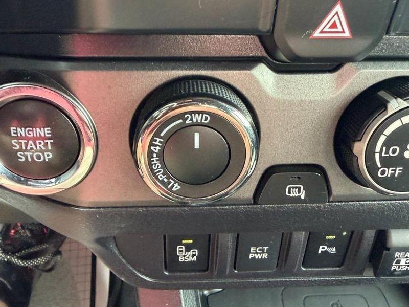 Toyota Tacoma 4WD TRD Off Road Double Cab 5' Bed V6 MT (Natl) 2020