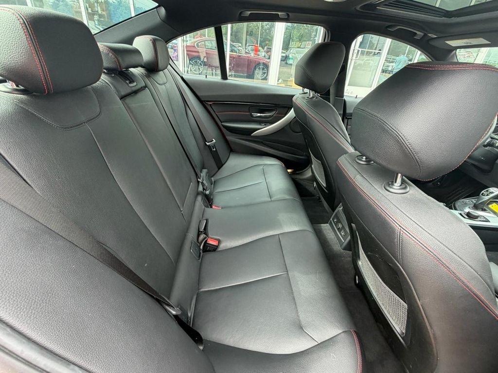 BMW 3 Series 330i xDrive Sedan 2017