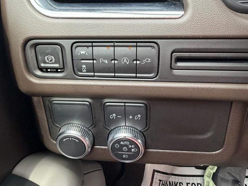 GMC Yukon 2WD 4dr SLT 2021