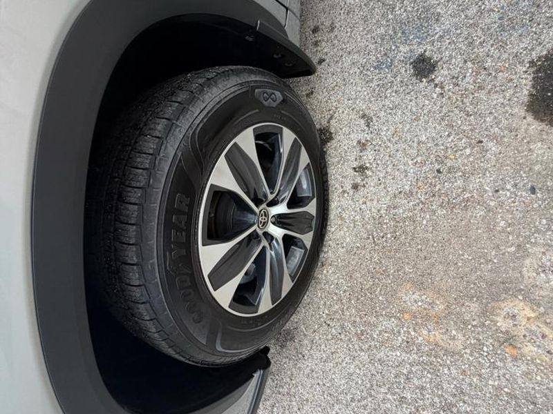 Toyota Highlander XLE AWD (Natl) 2021