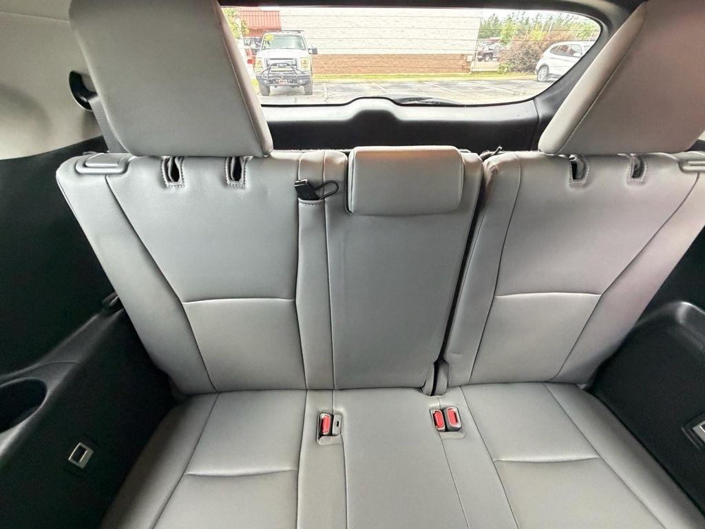 Toyota Highlander XLE AWD (Natl) 2021