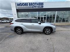 2021 Toyota Highlander 