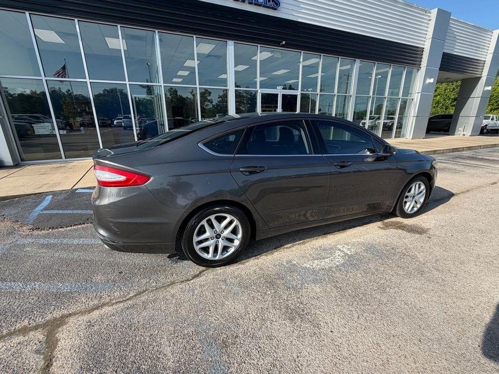 Ford Fusion 4dr Sdn SE FWD 2015