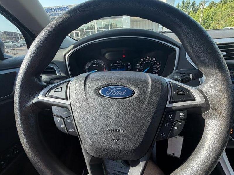 Ford Fusion 4dr Sdn SE FWD 2015