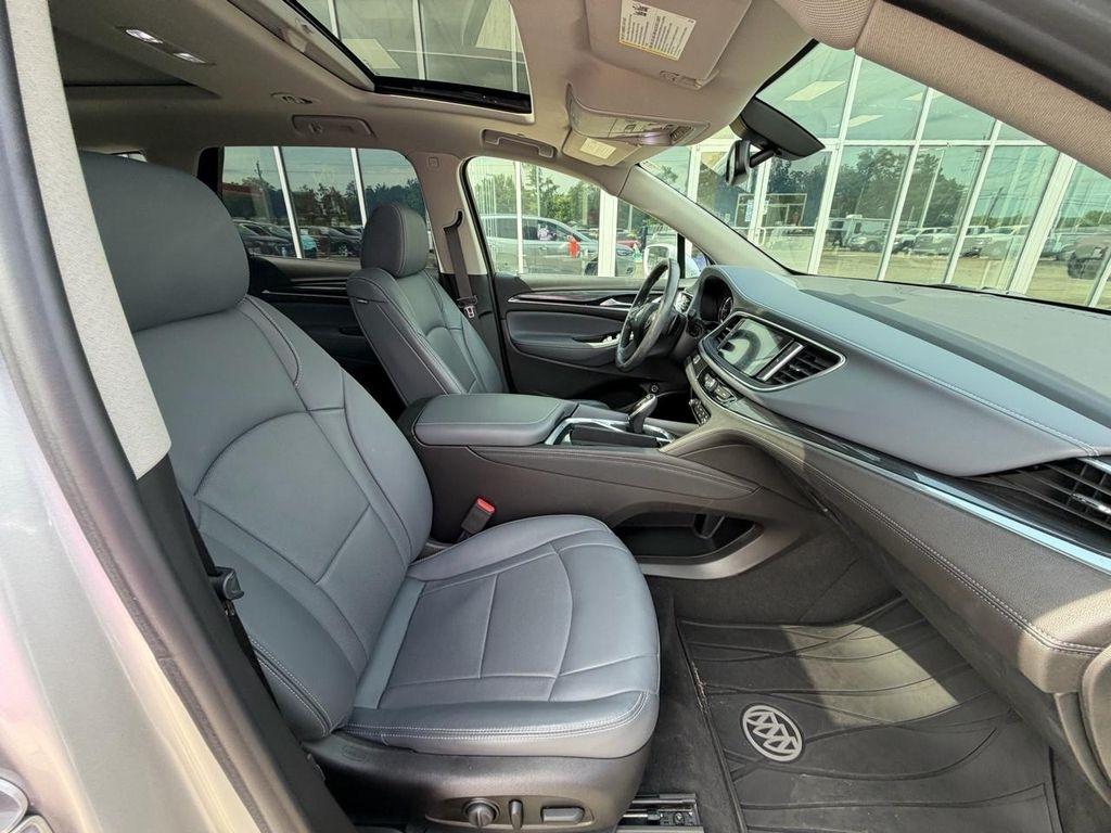 Buick Enclave AWD 4dr Essence 2019