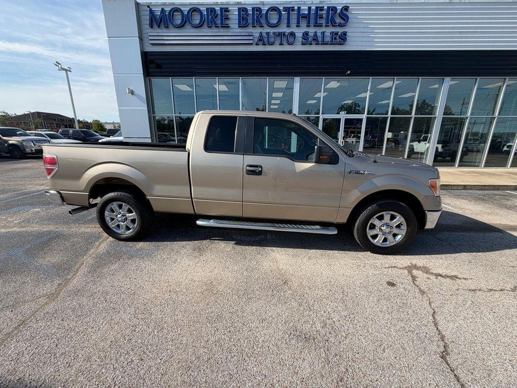 2013 Ford F-150 2WD SuperCab 145" XLT