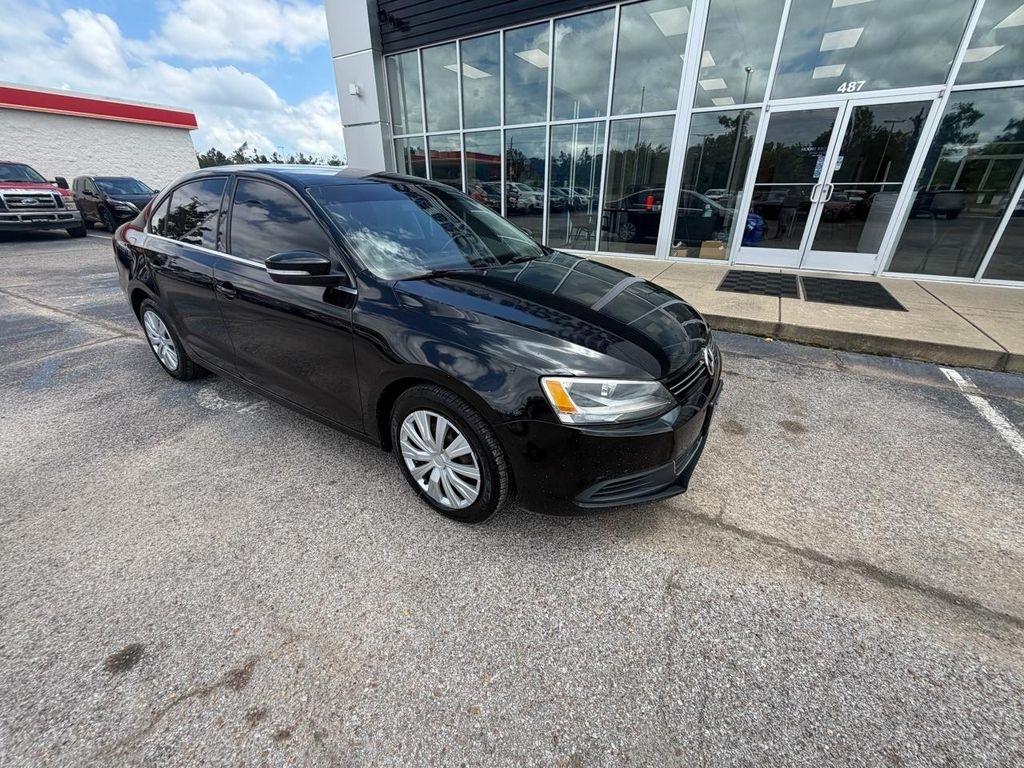 Volkswagen Jetta Sedan 4dr Auto SE PZEV 2013