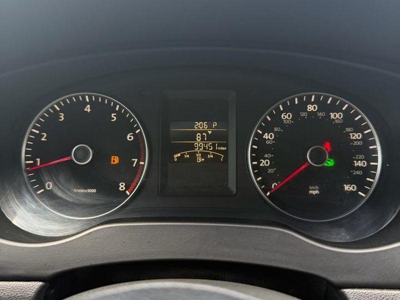 Volkswagen Jetta Sedan 4dr Auto SE PZEV 2013