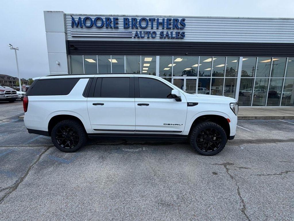 GMC Yukon XL 4WD 4dr Denali 2022