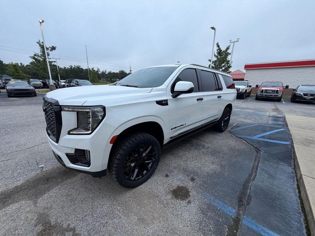 GMC Yukon XL 4WD 4dr Denali 2022