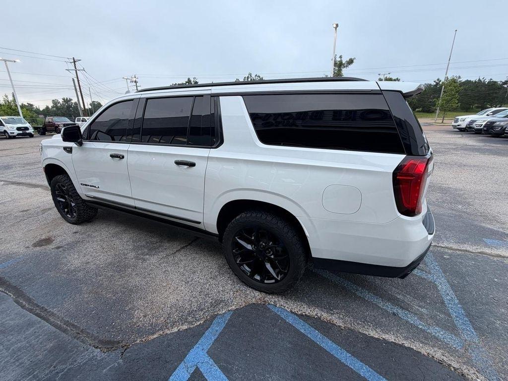 GMC Yukon XL 4WD 4dr Denali 2022