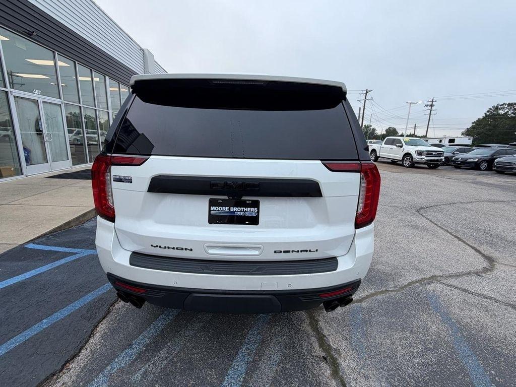 GMC Yukon XL 4WD 4dr Denali 2022